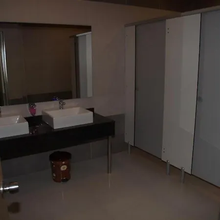 Orion Guelay 18 Apartament