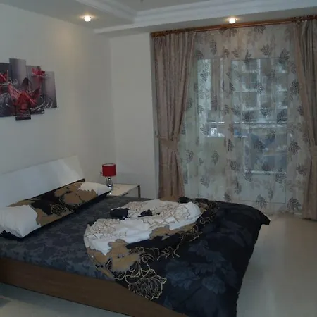Orion Guelay 18 Apartament Avsallar
